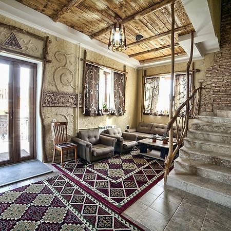 Ethno Boutique Hotel Osh Exterior foto