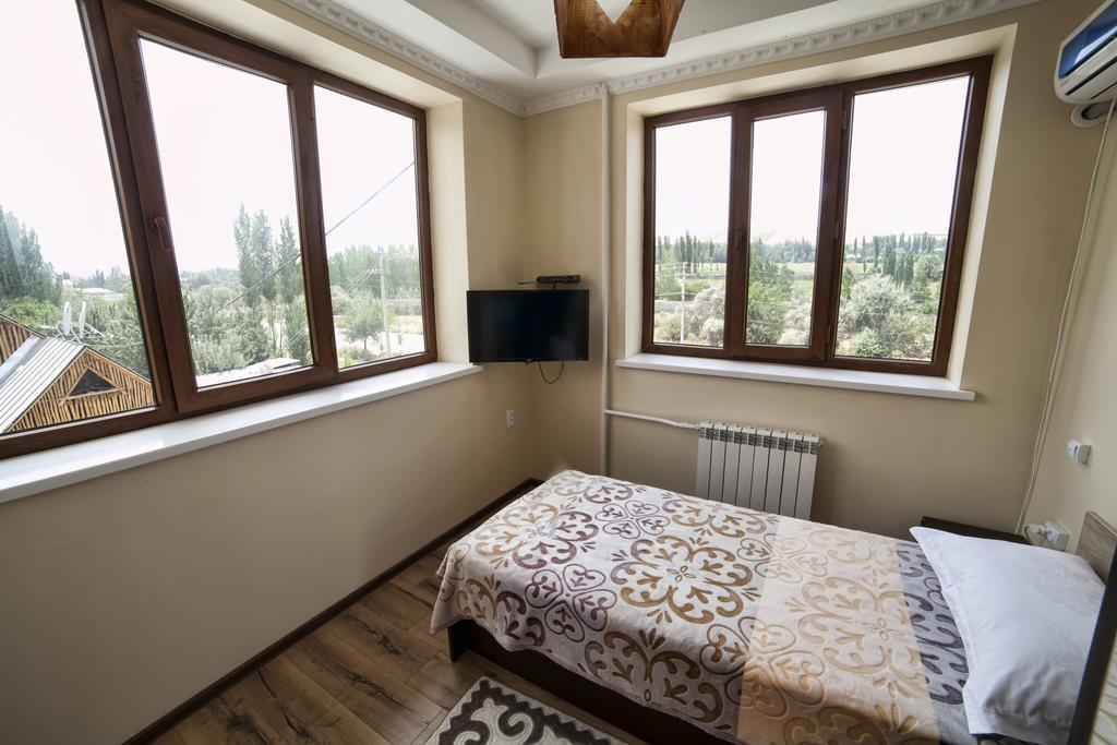 Ethno Boutique Hotel Osh Quarto foto
