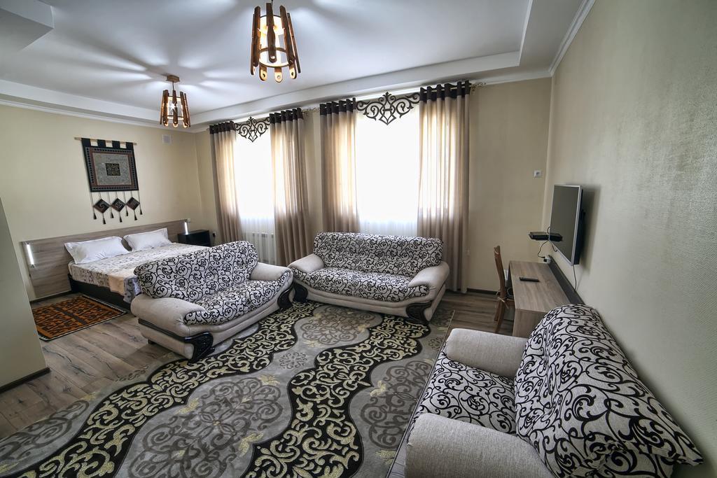 Ethno Boutique Hotel Osh Quarto foto